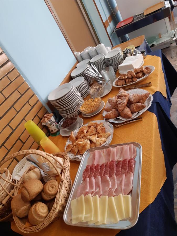 Hotel Bellevue Cesenatico Eksteriør bilde