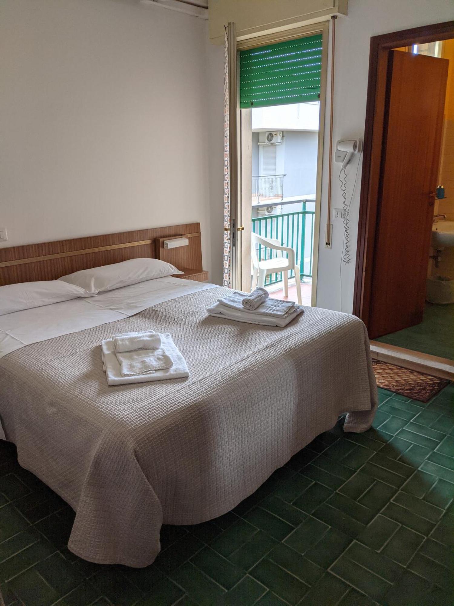 Hotel Bellevue Cesenatico Eksteriør bilde