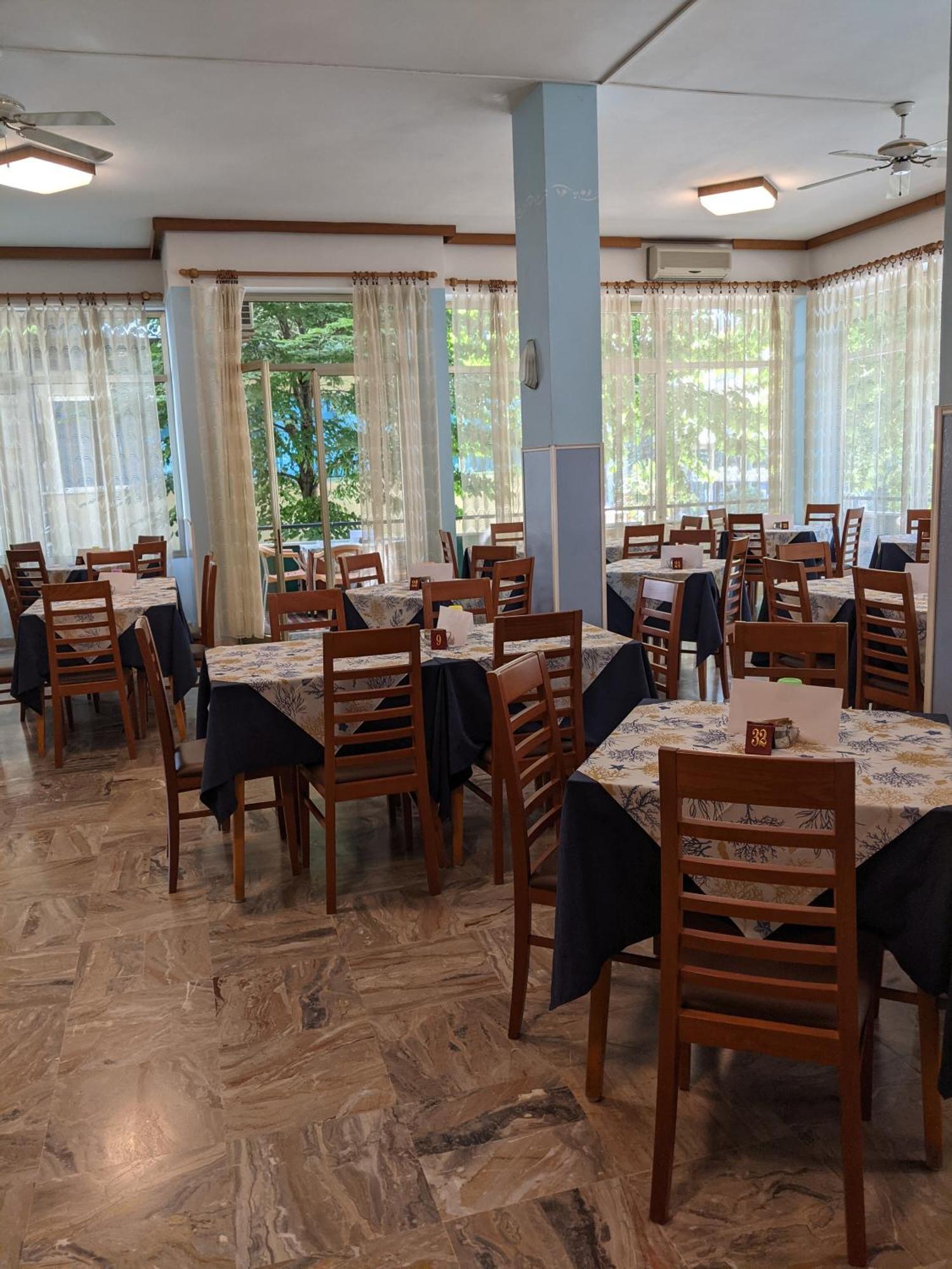 Hotel Bellevue Cesenatico Eksteriør bilde